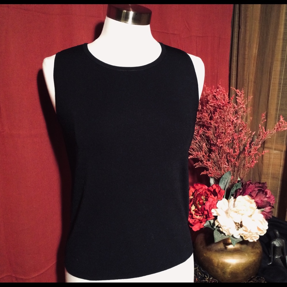 ☘️ CHICO'S Basic Black Top size 1